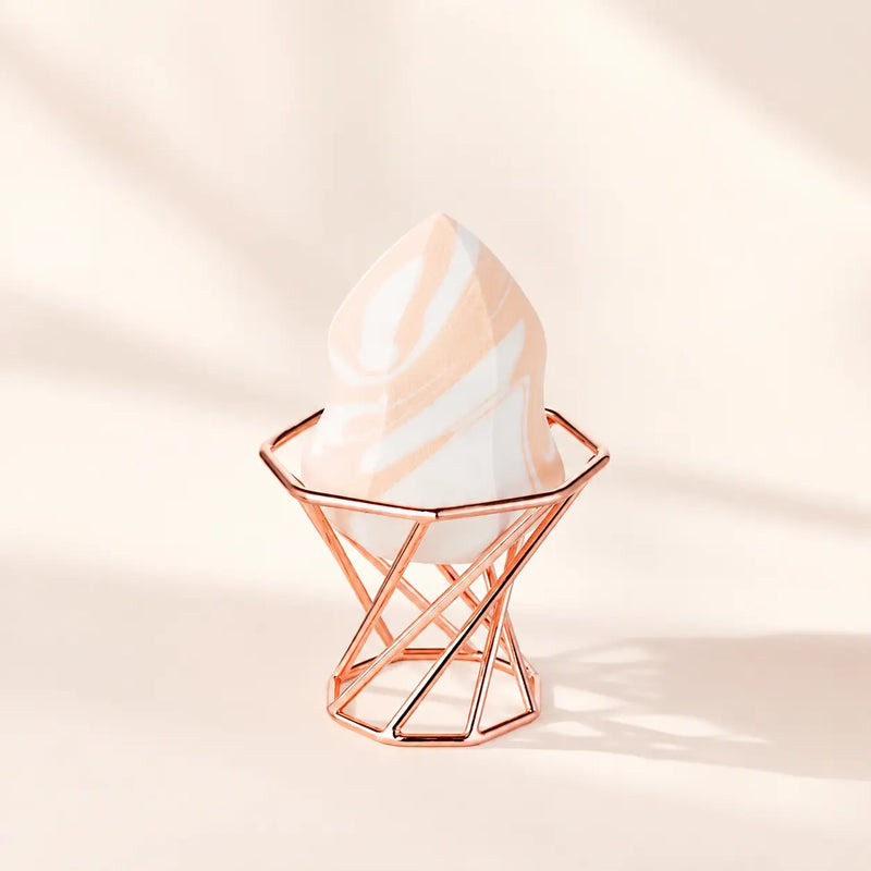 DEAR DAHLIA Marble Multi Blender seated in its rose gold geometric stand