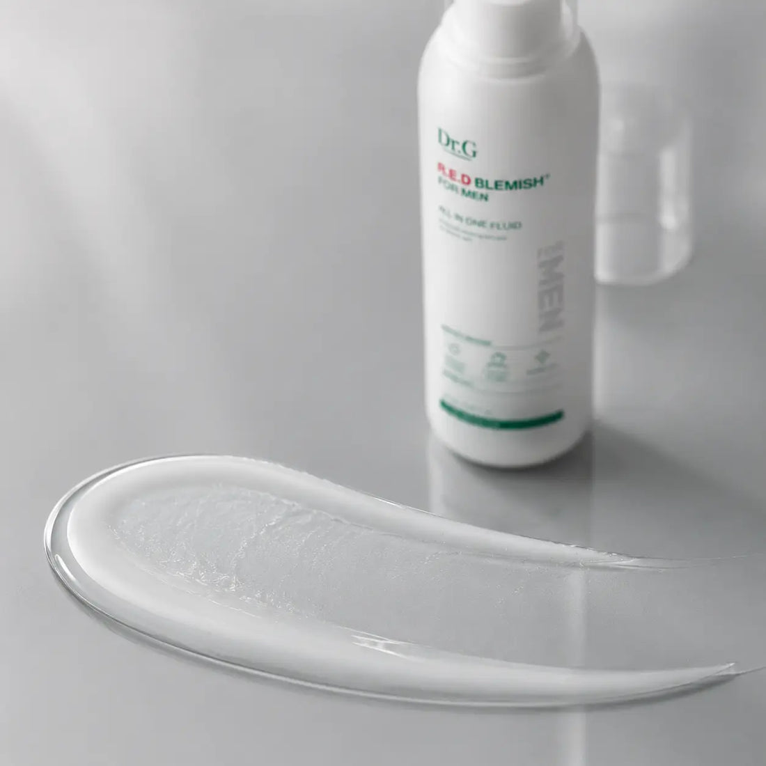 Milky lightweight lotion-fluid with a smooth, non-heavy finish
