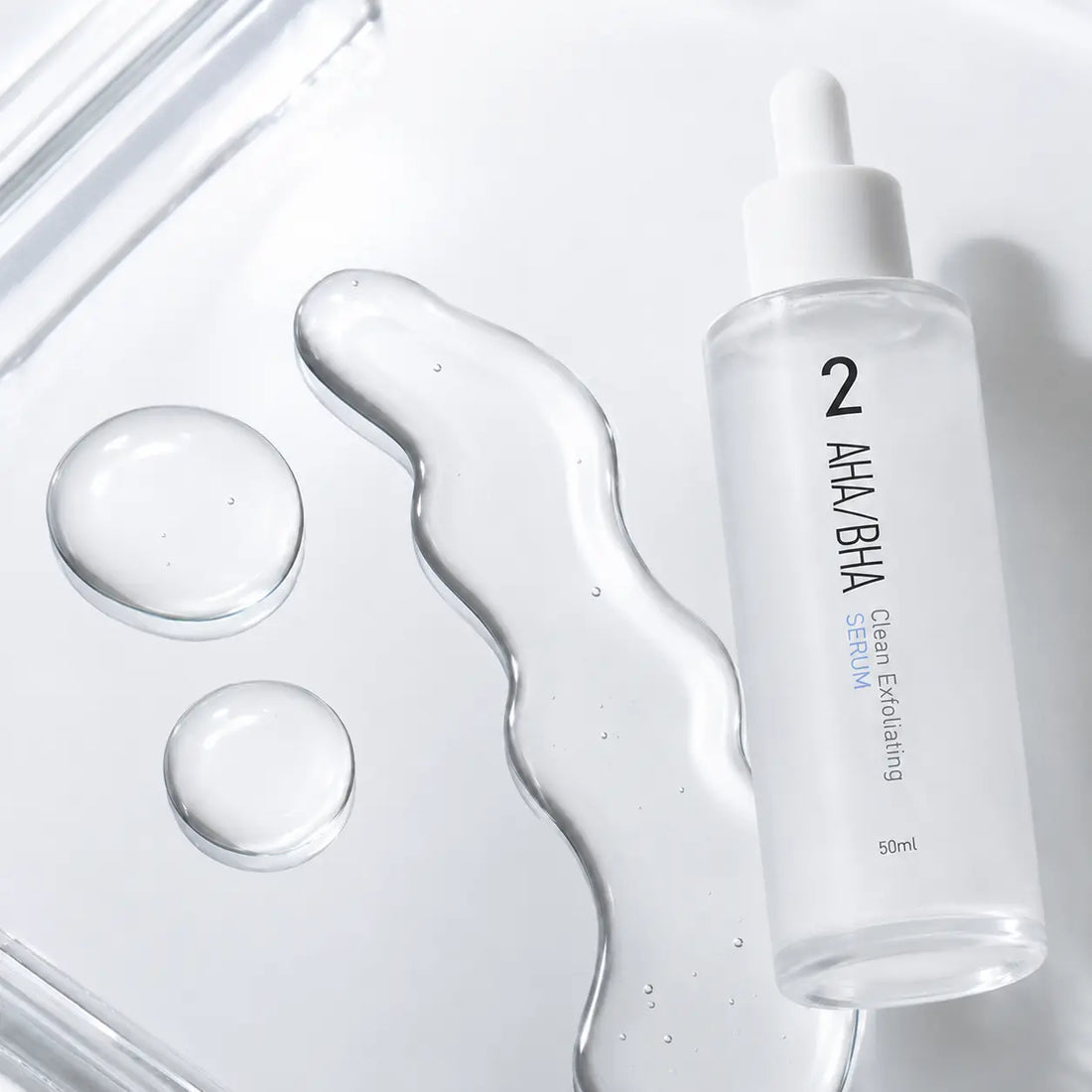 Clear, lightweight watery serum with a fresh finish