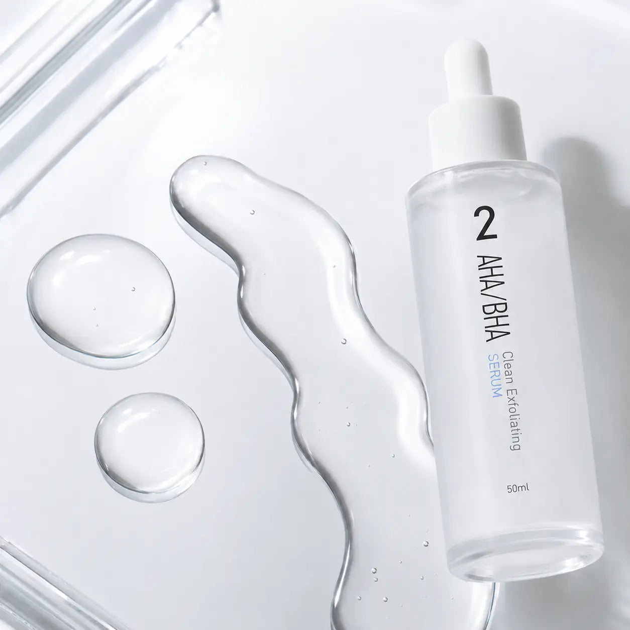 Clear watery texture of EUNYUL AHA/BHA Clean Exfoliating Serum