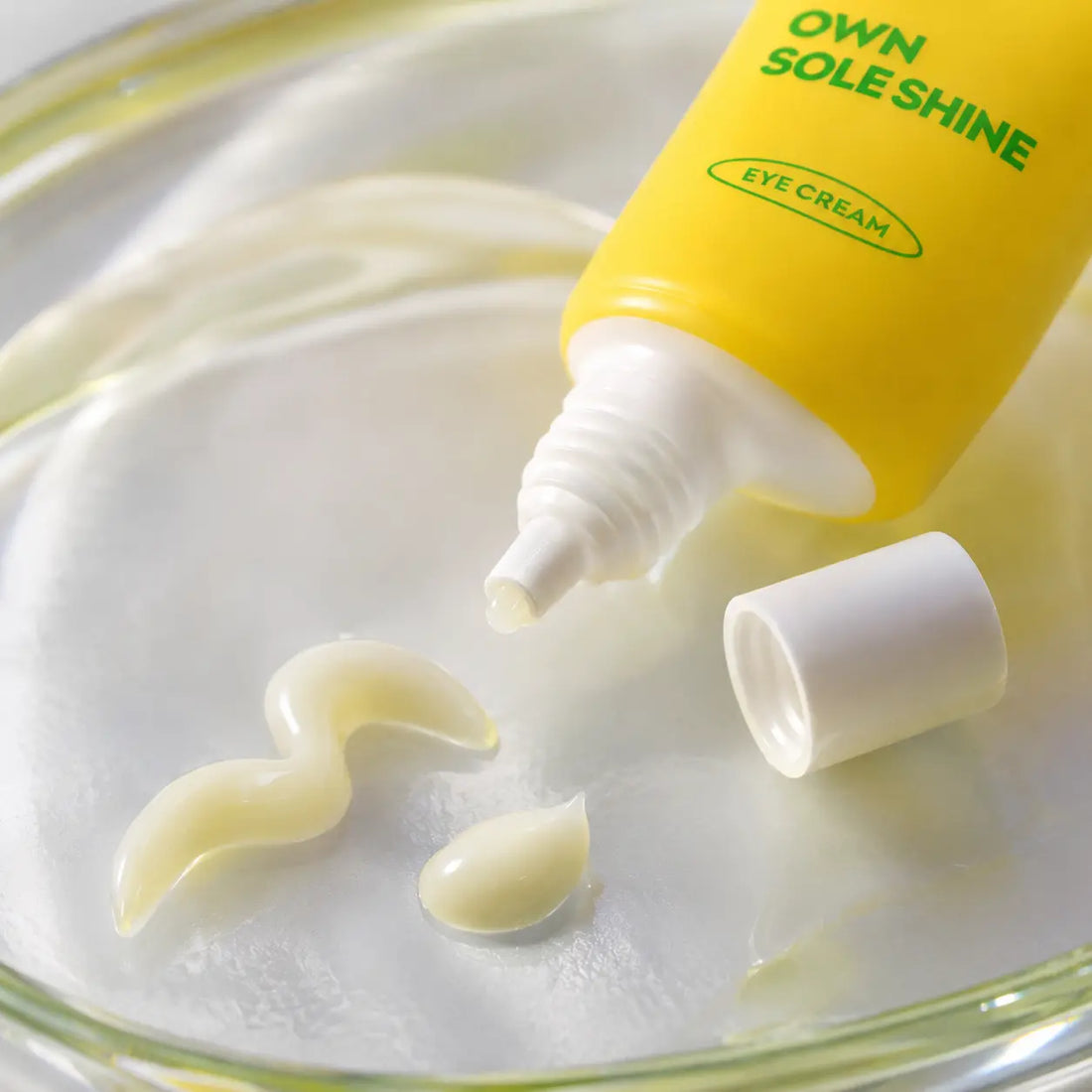 Pale-ivory gel-cream with a moist silky finish