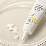 Satin cream texture of Genabelle Glutamin-C Luminous Eye Cream