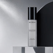 HERA Make Up Fixer on ice-gray acrylic with ultrafine mist