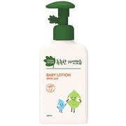ProtoClinical k-beauty [GREEN FINGER] Natural Moisture Baby Lotion 320ml single baby lotion package centered on a clean white background