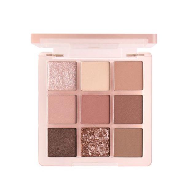 3CE Multi Eye Color Palette 8.1g #SOME DEF by ProtoClinical shown in a square eyeshadow palette product visual on a plain background for a k-beauty makeup routine.