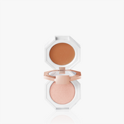 ProtoClinical k-beauty [DEAR DAHLIA] Paradise Dual Palette 4g #02 Secret Rendezvous soft beige beauty close-up with a centered vertical form on a pale blue and white background.