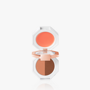 ProtoClinical k-beauty beauty close-up with a centered vertical form on a pale background in soft mauve tones.