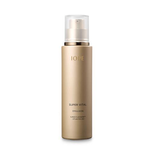 ProtoClinical k-beauty IOPE SUPER VITAL EMULSION 150ml product image on a light background.