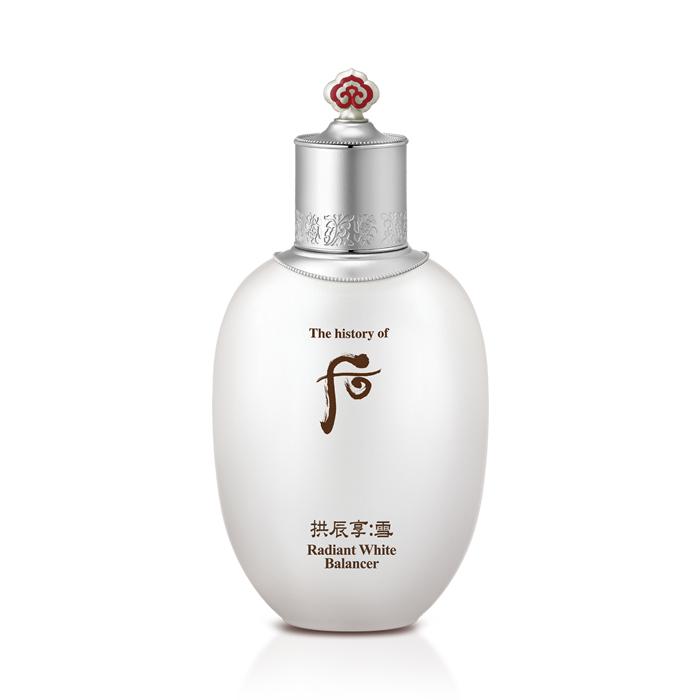 ProtoClinical k-beauty [The History of Whoo] GONGJINHYANG SEOL Radiant White Balancer 150ml balancer bottle on a light background.