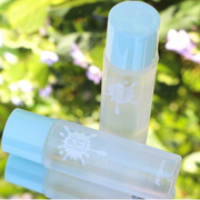 ProtoClinical k-beauty peripera Ink Lip & Eye Remover 100ml single upright remover bottle in a front-facing studio product shot with green and blue tones