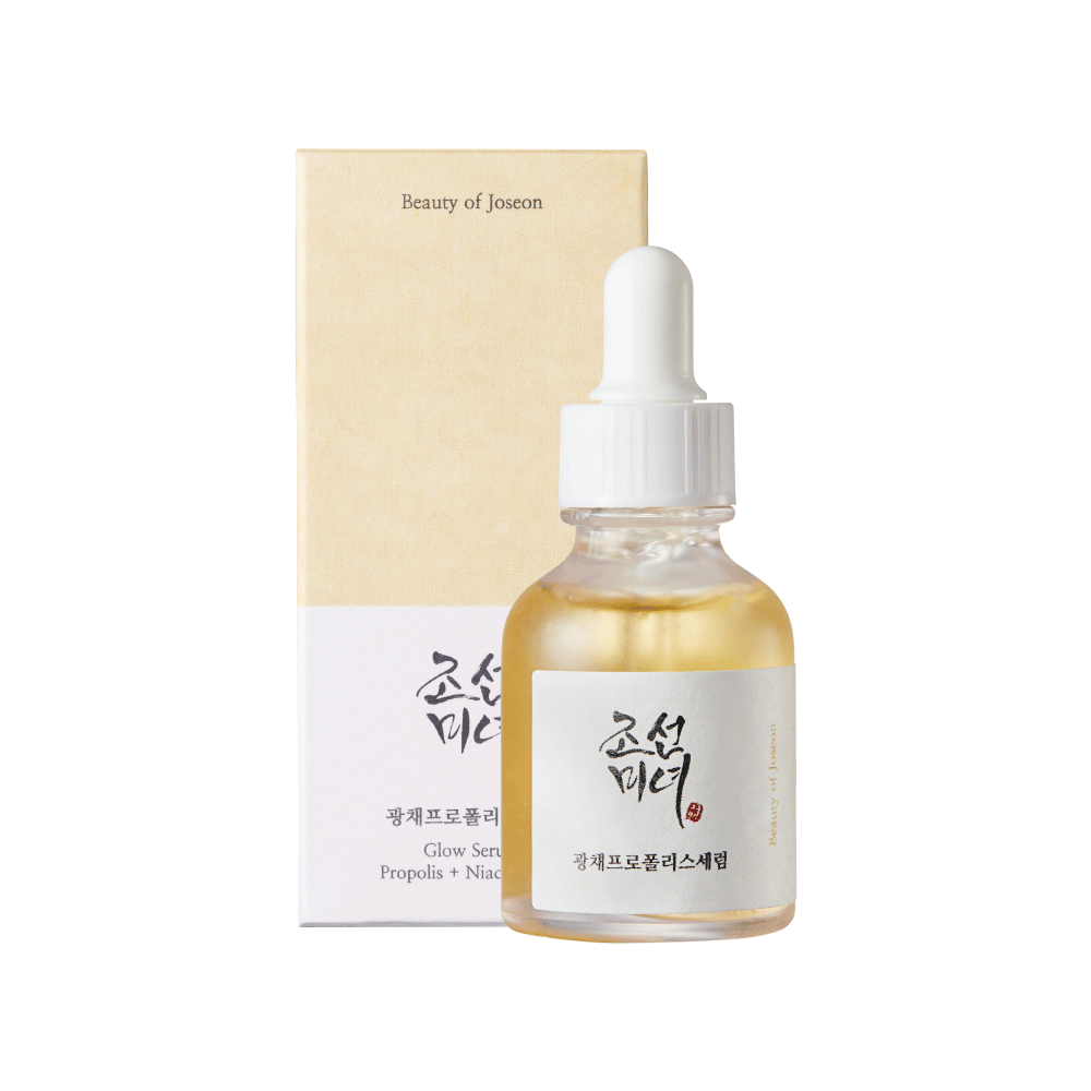 ProtoClinical k-beauty [Beauty of Joseon] Glow Serum: Propolis + Niacinamide 30ml single upright amber serum bottle centered on a white background with soft beige side shading