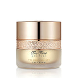 ProtoClinical k-beauty pale beige beauty product packaging on a light background.