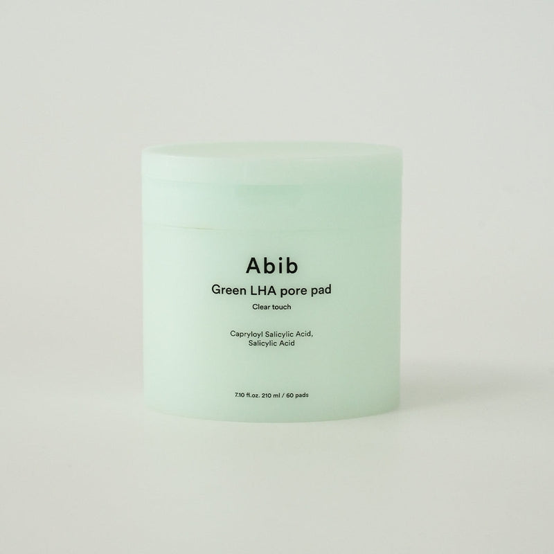 ProtoClinical k-beauty pale aqua beauty graphic with a soft green center on a light background.