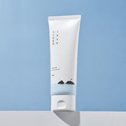 ProtoClinical k-beauty Round Lab 1025 Dokdo Peeling Gel 120ml single white peeling gel tube standing upright on a white background with two blue badges