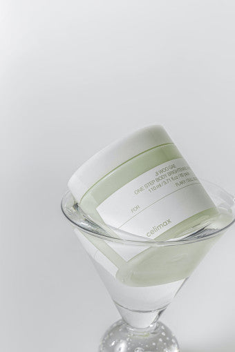 ProtoClinical k-beauty celimax JI WOO GAE One Step Body Brightening Pad 60Pads single tall light gray cylindrical pad container standing upright on a pale blue and white background
