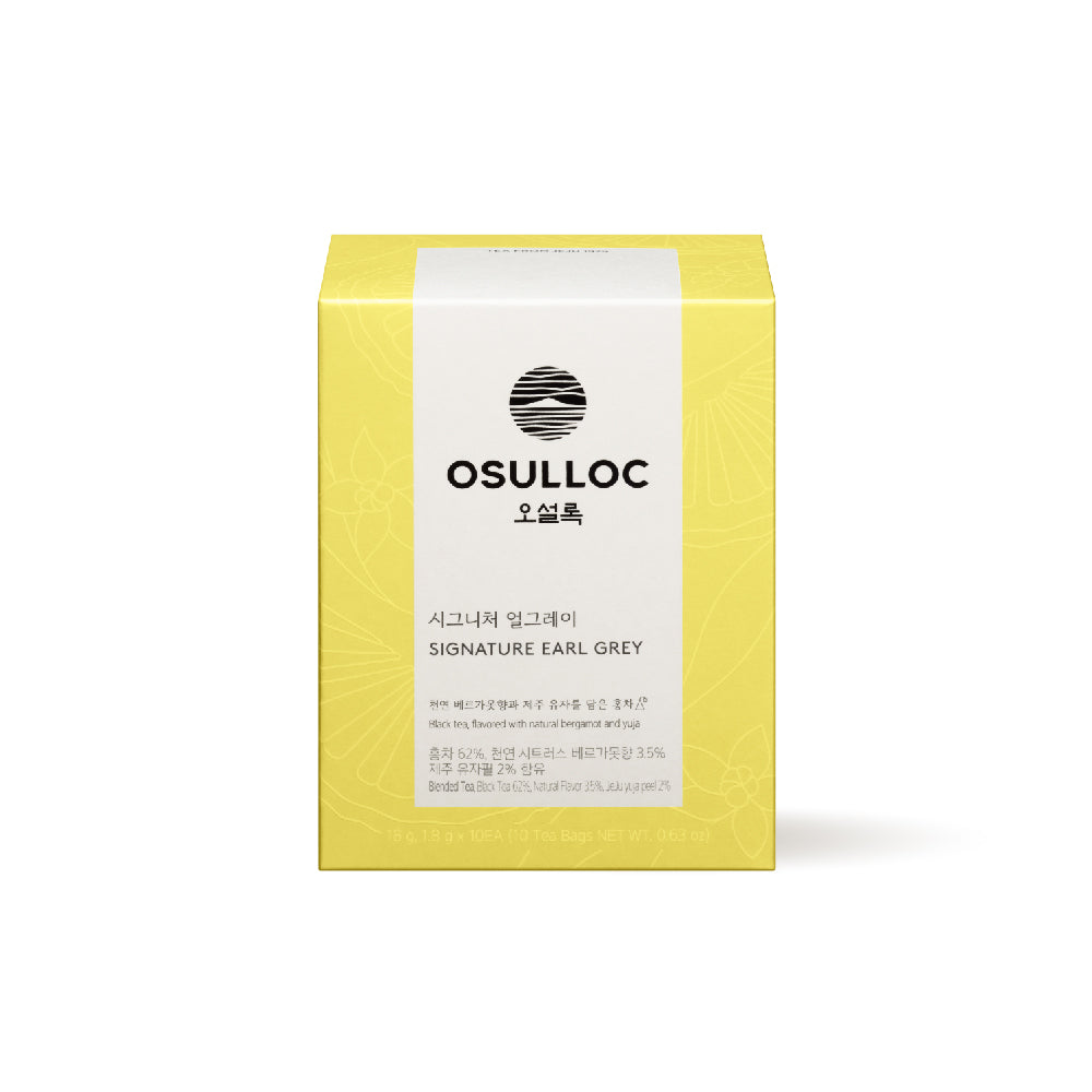 ProtoClinical k-beauty pale cream beauty product silhouette centered on a light background.