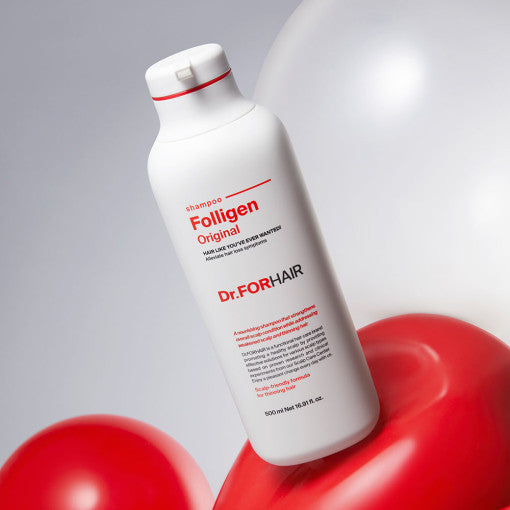 ProtoClinical k-beauty Dr.FORHAIR Folligen Original Hair Loss Shampoo 500ml single aqua-blue shampoo bottle centered above a deep red lower band on a pale blue background