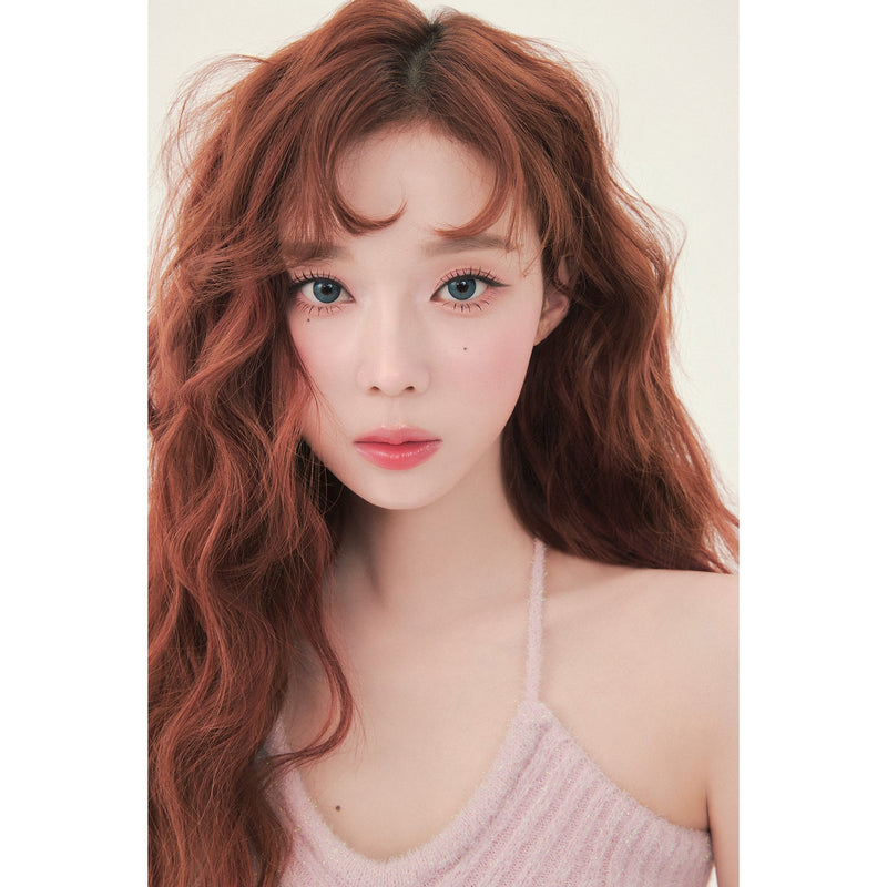 ProtoClinical k-beauty espoir Nowear Lipstick Balming Glow single red-to-ivory gradient lipstick tube centered on a clean white background