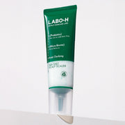 ProtoClinical k-beauty LABO-H Scalp Strengthening Clinic Scaler Hair Loss Care 208g single green and white scalp scaler tube standing upright on a clean white background