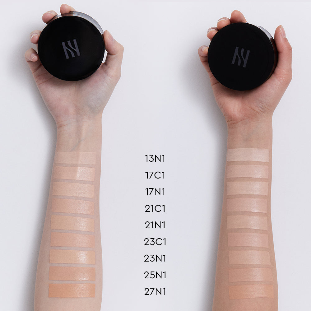 ProtoClinical k-beauty HERA Black Cushion Foundation SPF34/PA++ 15gx2 [Cushion+refill] shade 21N1 VANILLA cushion compact and refill packaging on a light background.