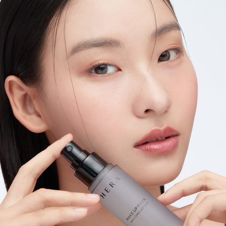 HERA Make Up Fixer 80ml by ProtoClinical shown in makeup setting spray product imagery for a k-beauty routine.