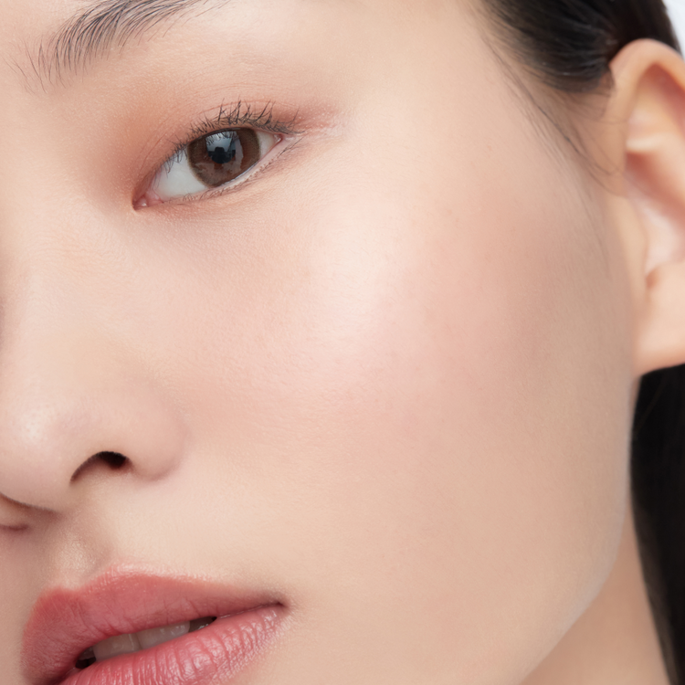 HERA Make Up Fixer 80ml by ProtoClinical shown in makeup setting spray product imagery for a k-beauty routine.