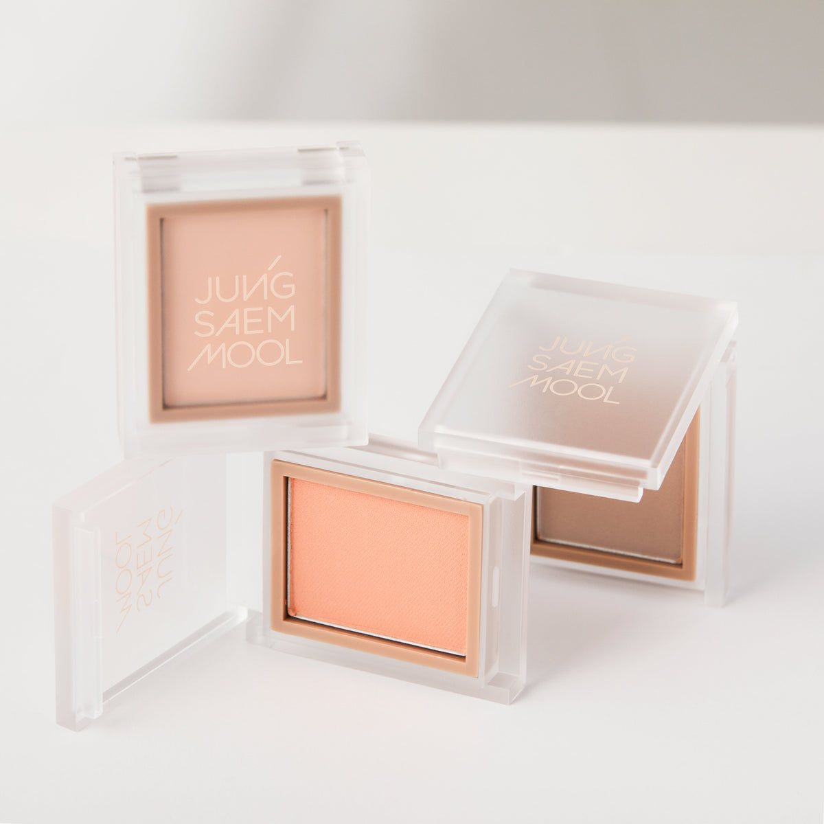 ProtoClinical k-beauty JUNGSAEMMOOL Colorpiece Eye Blender Nude 2.4g product packaging on a clean background.