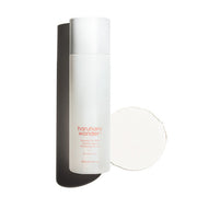 ProtoClinical k-beauty [haruharu wonder] Centella 3% PHA Gentle Liquid Exfoliating Serum 120ml single upright amber serum bottle centered on a pale cream background with soft gold shading.