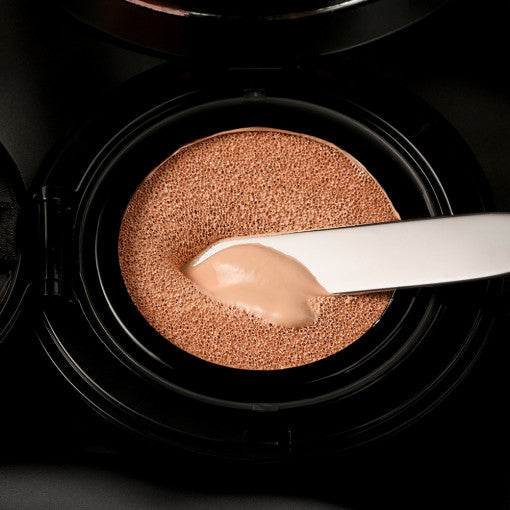 ProtoClinical k-beauty dark beauty product detail on a light gray background.