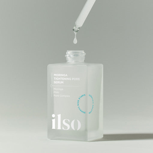ProtoClinical k-beauty ilso Moringa Tightening Pore Serum 30ml close-up of a white dropper dispensing clear serum above the frosted bottle opening on a soft gray background