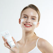 ProtoClinical k-beauty MEDICUBE: Red Foam Cleanser (120ml) square product graphic with a single cleanser package on a white background.