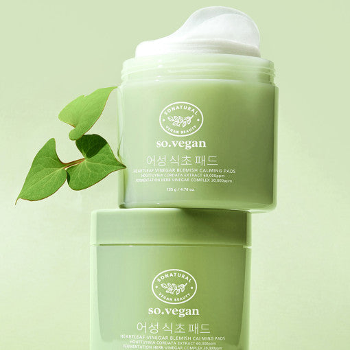 ProtoClinical k-beauty [so natural] So Vegan Heartleaf Vinegar Blemish Calming Pads 70pads 135g green product graphic with vertical packaging shapes