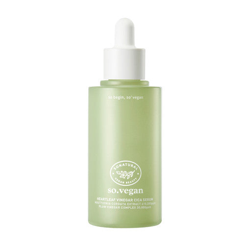 ProtoClinical k-beauty [so natural] So Vegan Heartleaf Vinegar Cica Serum 85ml shown as a single upright green bottle on a pale blue and white background