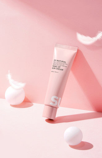 ProtoClinical k-beauty [so natural] Tone Up Sun Cream 50ml SPF50+ PA++++ single upright pink sun cream tube on a light background.