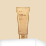ProtoClinical k-beauty Shingmulnara Walnut Srub Body Wash 200ml single tall body wash bottle centered on a light background.