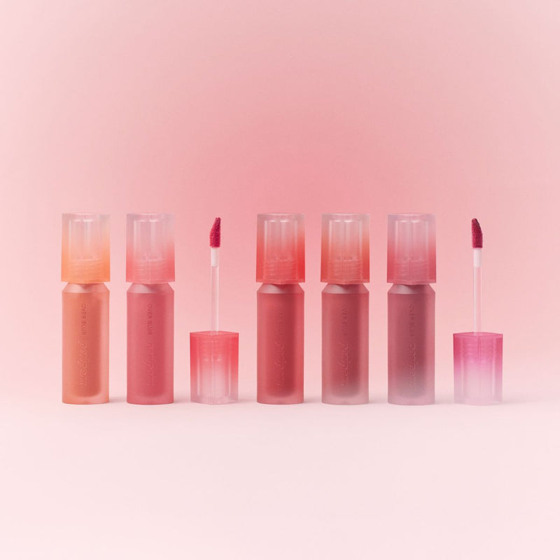 ProtoClinical k-beauty peripera Over Blur Tint 3.5g single rosy lip tint swatch with a soft blurred edge on a pale pink and beige background