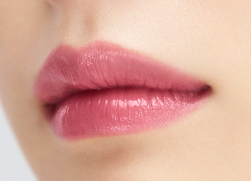 ProtoClinical k-beauty Oddtype Unscene Dew Glow Balm single horizontal rosy nude lip balm swatch on a pale background