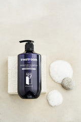 ProtoClinical k-beauty treatroom Signature Shampoo 1077ml #CLEAN SOAP single tall shampoo bottle centered on a white background.