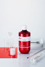 PAUL MEDISON Signature Body Wash 1077ml #White Musk by ProtoClinical shown in a close product detail image with the body wash bottle and label visible on a clean background for a k-beauty bath and body routine.