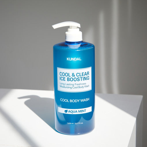 ProtoClinical k-beauty KUNDAL Cool & Clear Ice Boosting Cool Body Wash 1058ml #Aqua Mint single upright body wash bottle centered on a light background.
