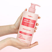 ProtoClinical k-beauty KUNDAL HONEY & MACADAΜΙΑ PURE BODY LOTION 500ml (9-type) coral beauty bottle silhouette with pale aqua side accents on a light background.