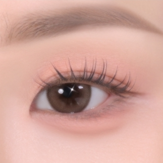 ProtoClinical k-beauty TONYMOLY Eye Tone Single Eye Shadow #414~#427 single square eye shadow swatch centered on a pale beige background with soft rosy tones