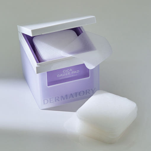ProtoClinical k-beauty DERMATORY Hypoallergenic Cica Rescue Gauze Pad 200ml (80ea) single upright product package centered on a cool gray and lavender background with a white horizontal band