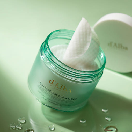 ProtoClinical k-beauty d'Alba Daily Mild Cica Calming Pad 165ml (50ea) shown as green square pad packaging with soft pale highlights