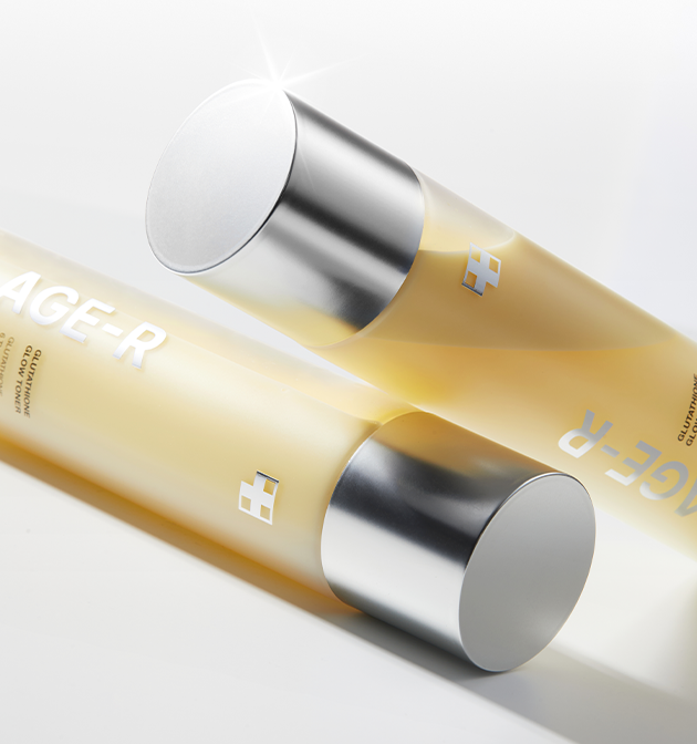 ProtoClinical k-beauty MEDICUBE: Age-r Glutathione Glow Toner (140ml) single upright beige toner bottle with pale blue and warm yellow side accents on a light background