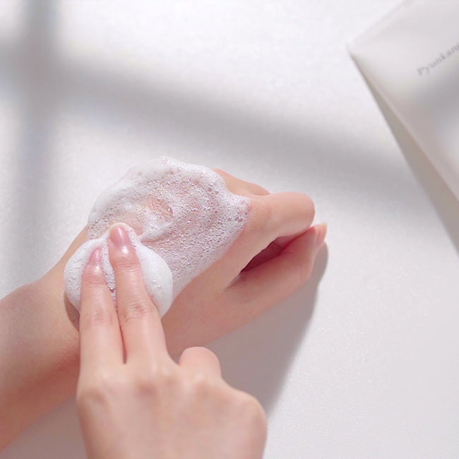 ProtoClinical k-beauty [Pyunkang Yul] Cleansing Foam 150ml shown in a close packshot with the cleanser package and printed front label visible on a white background