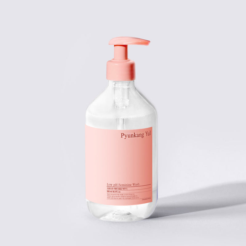 ProtoClinical k-beauty [Pyunkang Yul] Low pH Feminine Wash 500ml single feminine wash bottle centered in a square studio pack shot