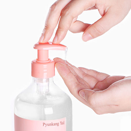 ProtoClinical k-beauty [Pyunkang Yul] Low pH Feminine Wash 500ml single feminine wash bottle shown upright on a clean white studio background