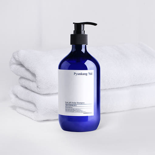 ProtoClinical k-beauty [Pyunkang Yul] Low pH Scalp Shampoo 500ml single upright shampoo bottle on a white background.