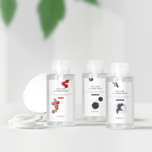 ProtoClinical k-beauty EUNYUL Daily Care Cleansing Water 500ml (Black Bean) single upright cleansing water bottle centered on a light background.